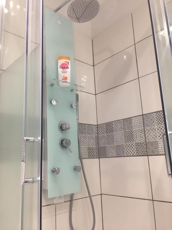 L'Honfleuraise Bed & Breakfast Bagian luar foto